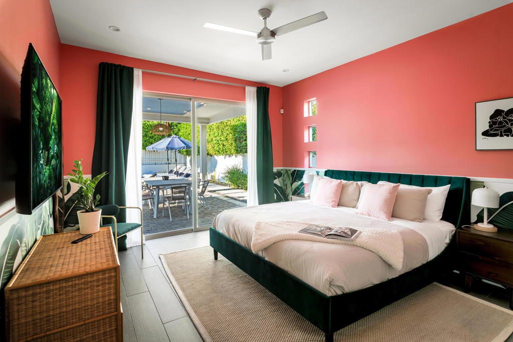 154 E Ocotillo Avenue