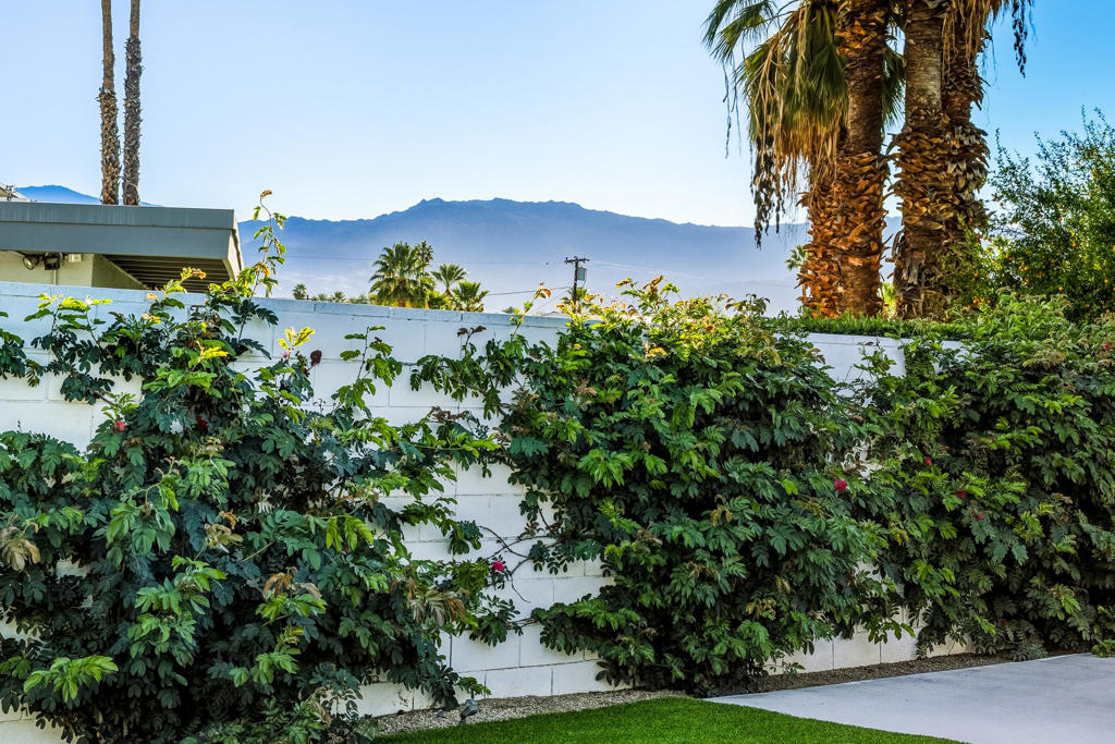 43620 Palmilla Circle