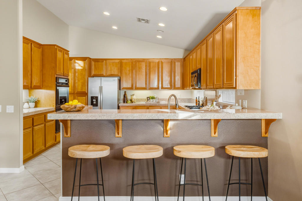 45541 Big Canyon Street