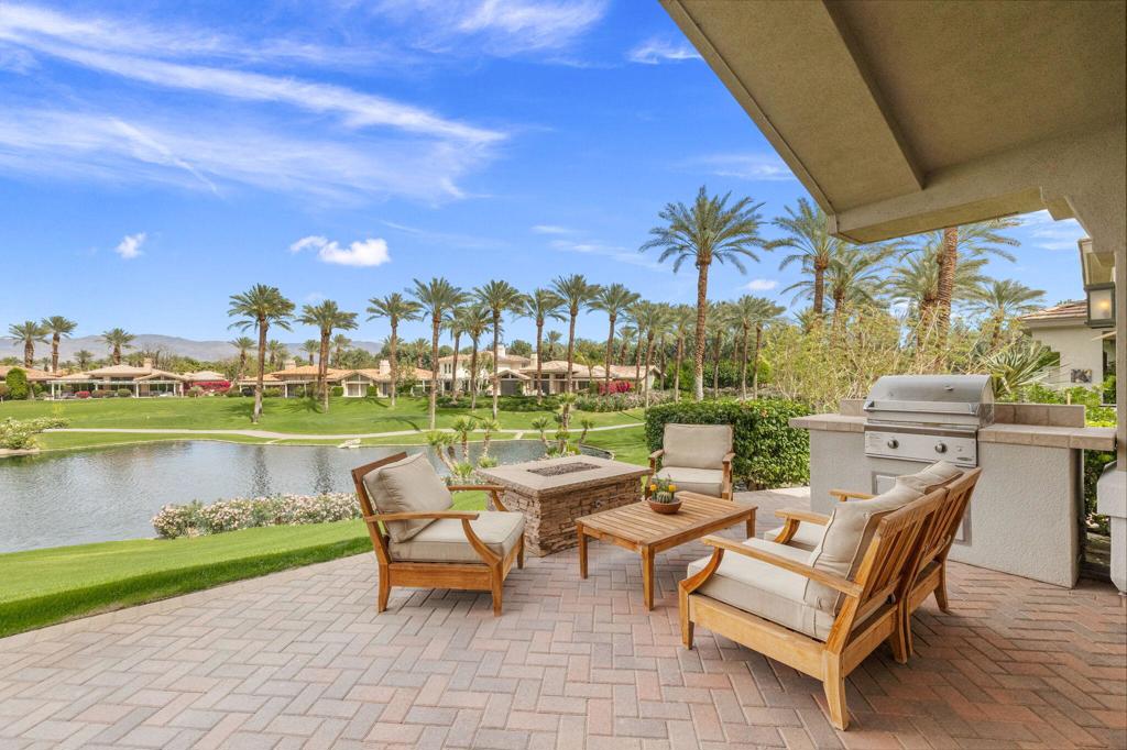 526 Desert Holly Drive