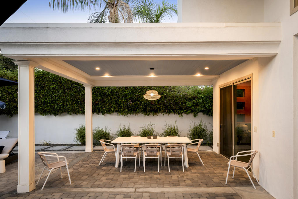 154 E Ocotillo Avenue