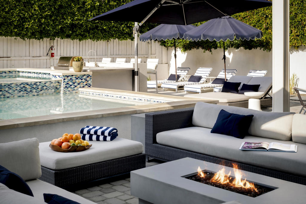 154 E Ocotillo Avenue