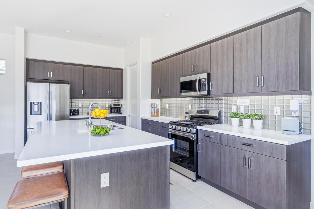 80268 Platinum Way