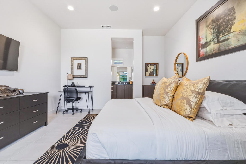 80268 Platinum Way