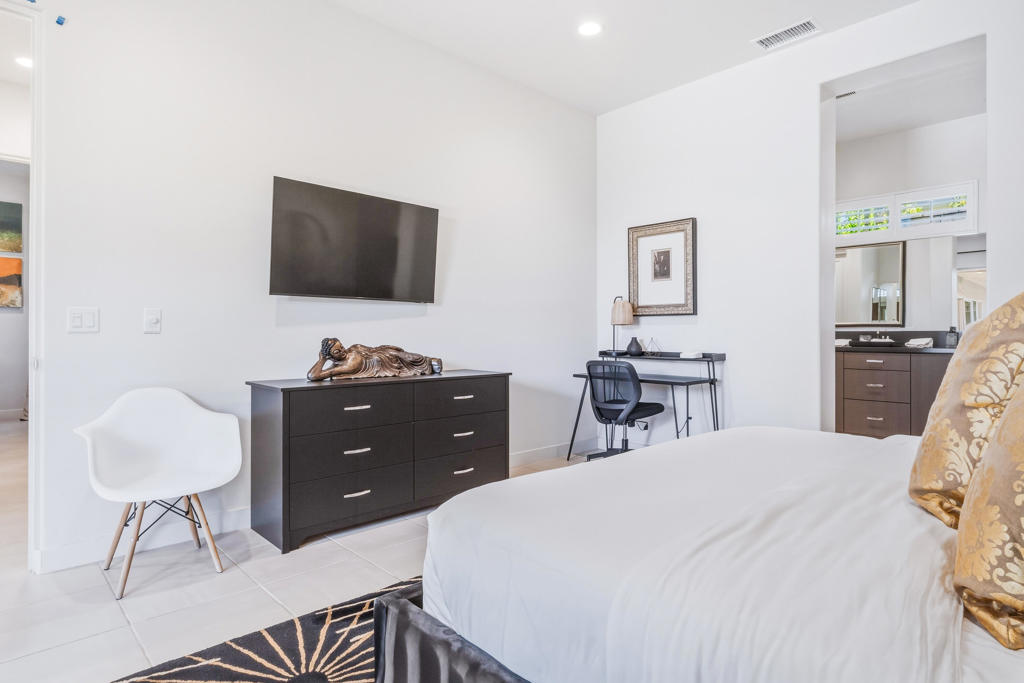 80268 Platinum Way