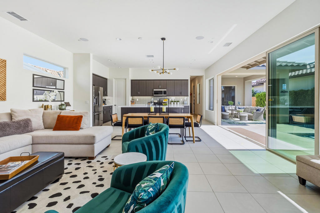 80268 Platinum Way