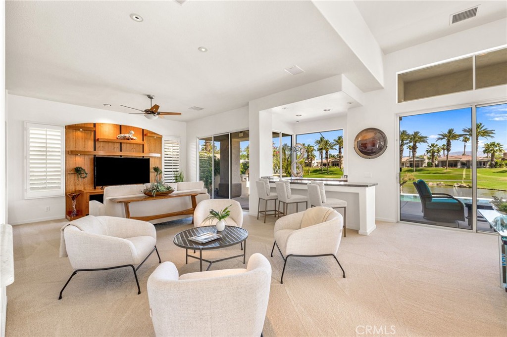 421 White Horse Trail