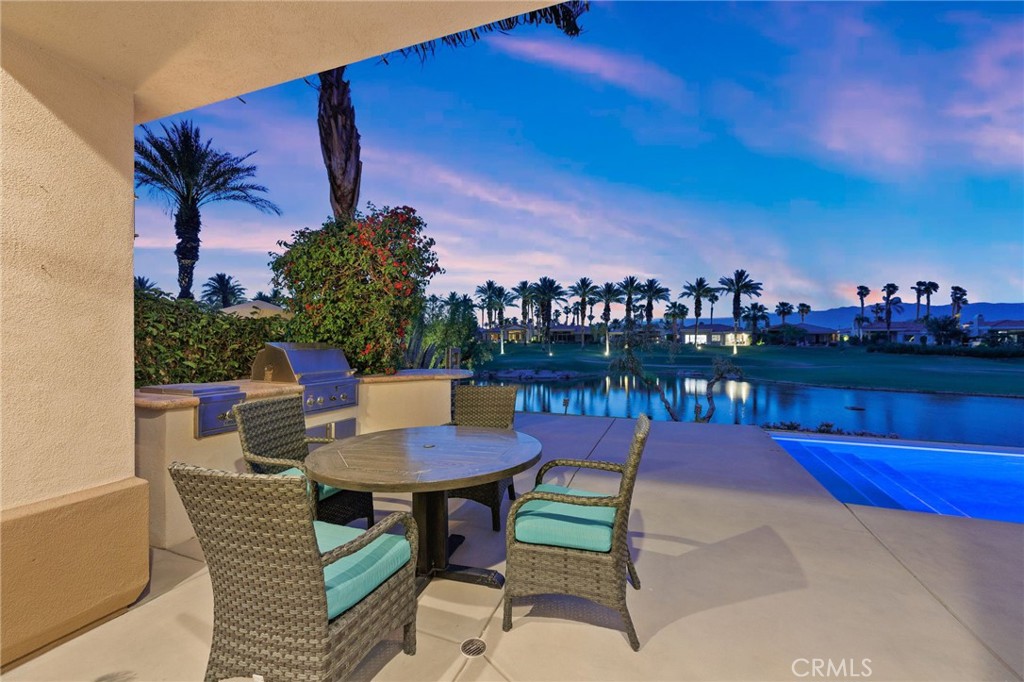 421 White Horse Trail