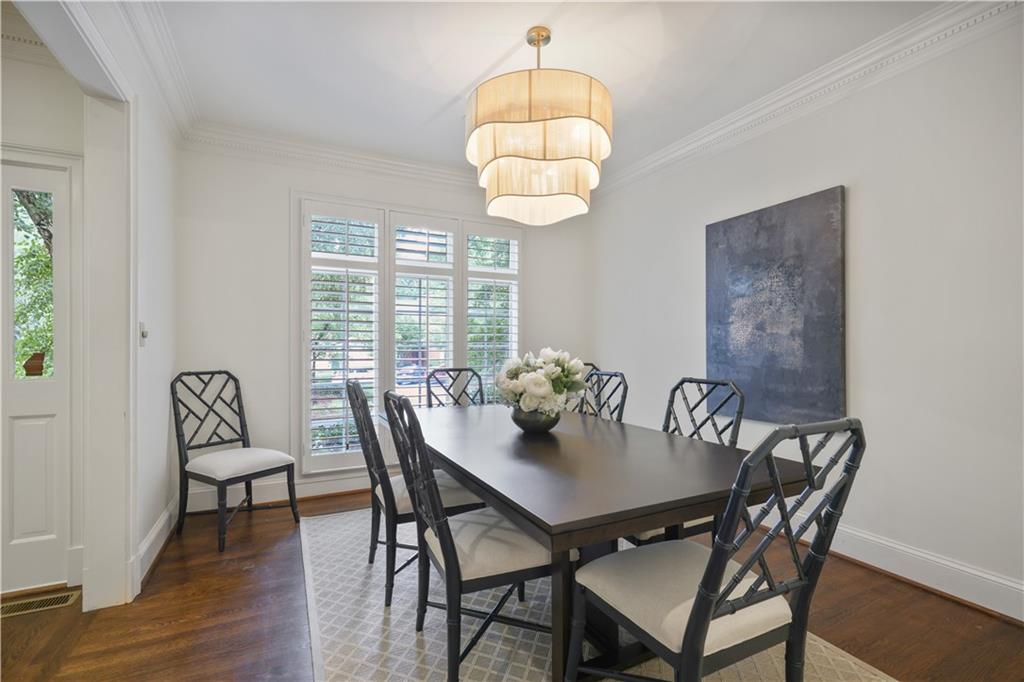45 Paces West Drive NW