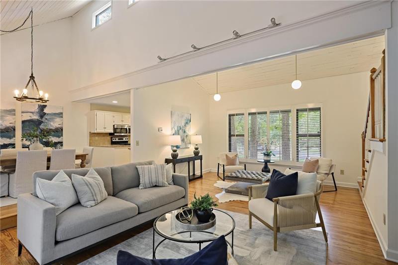 2792 Lansdowne Lane SE