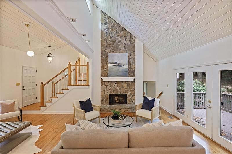 2792 Lansdowne Lane SE