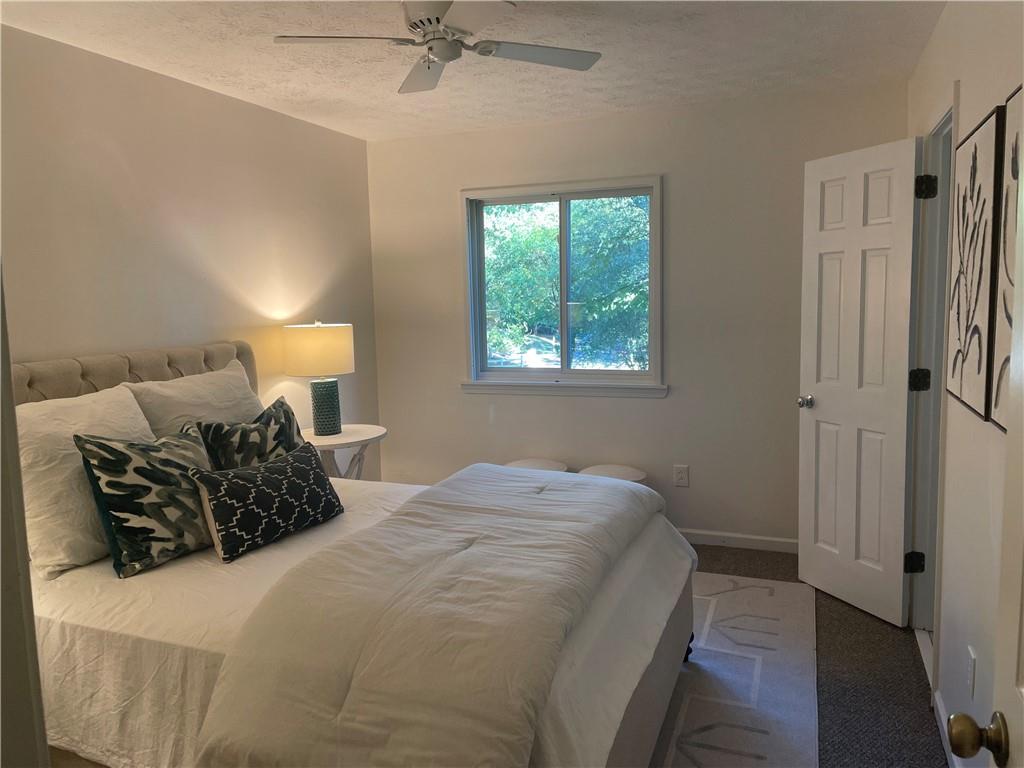 2792 Lansdowne Lane SE