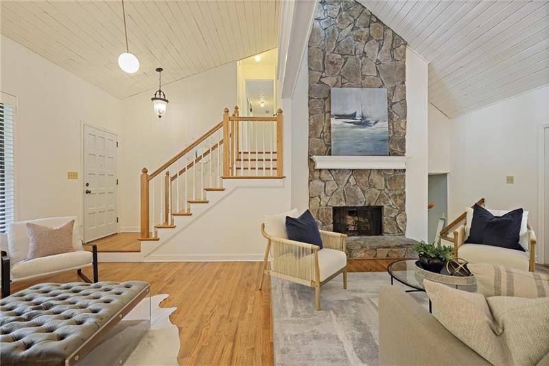 2792 Lansdowne Lane SE