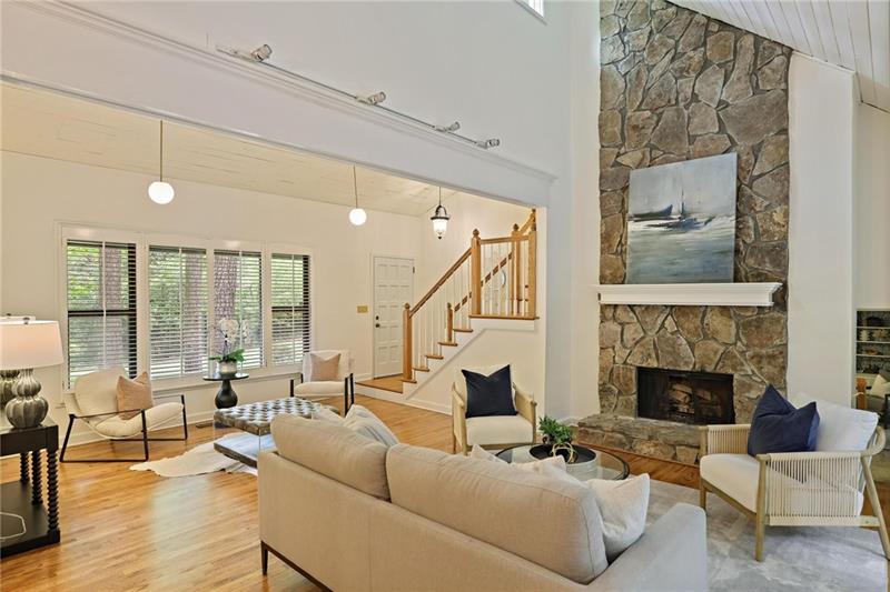 2792 Lansdowne Lane SE