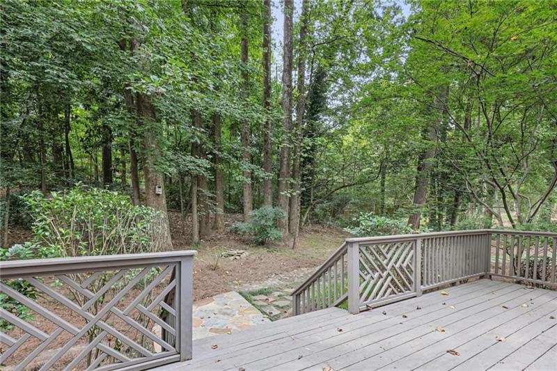 2792 Lansdowne Lane SE