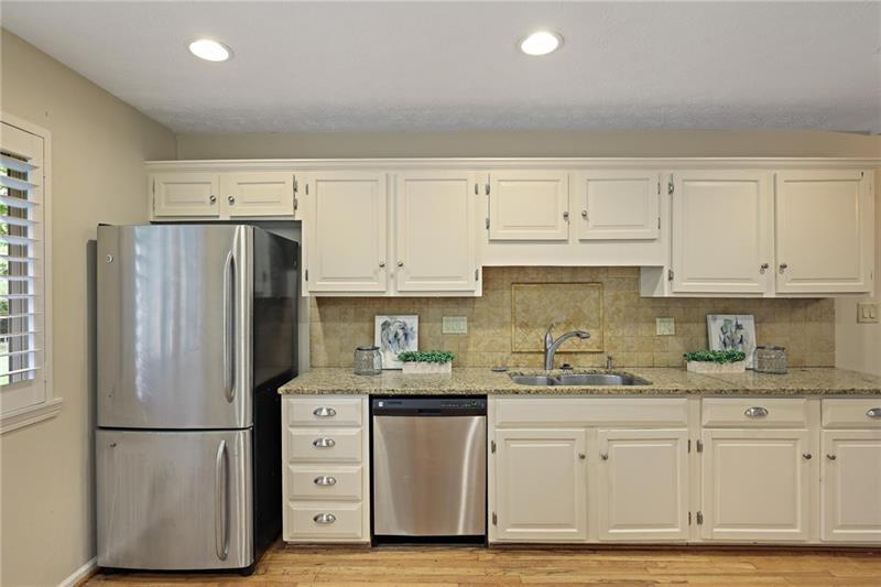 2792 Lansdowne Lane SE