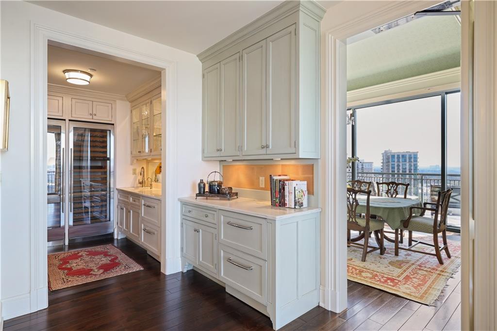 3040 Peachtree Road NW Unit 1905