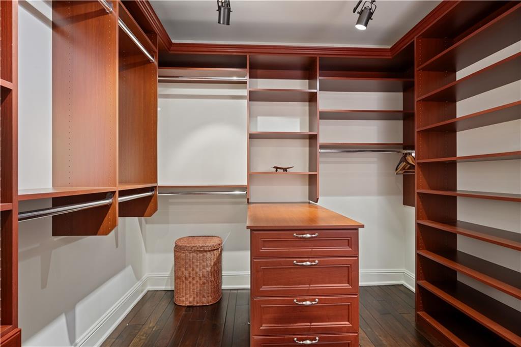 3040 Peachtree Road NW Unit 1905