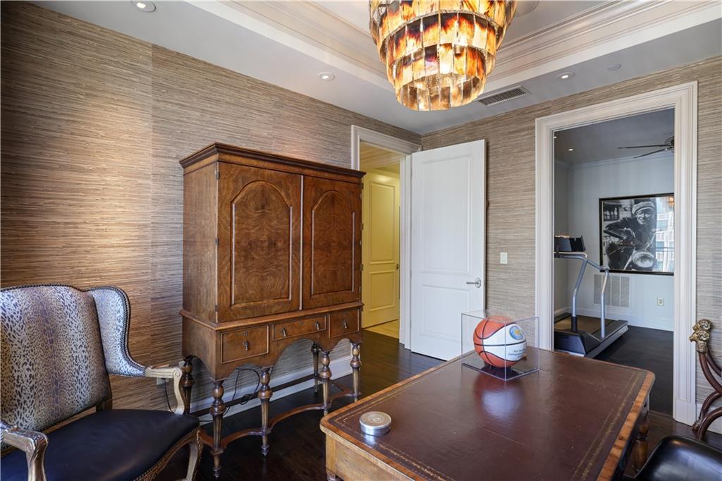 3040 Peachtree Road NW Unit 1905