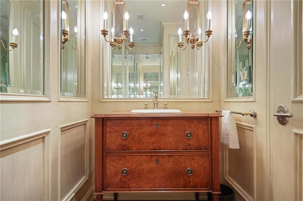 3040 Peachtree Road NW Unit 1905