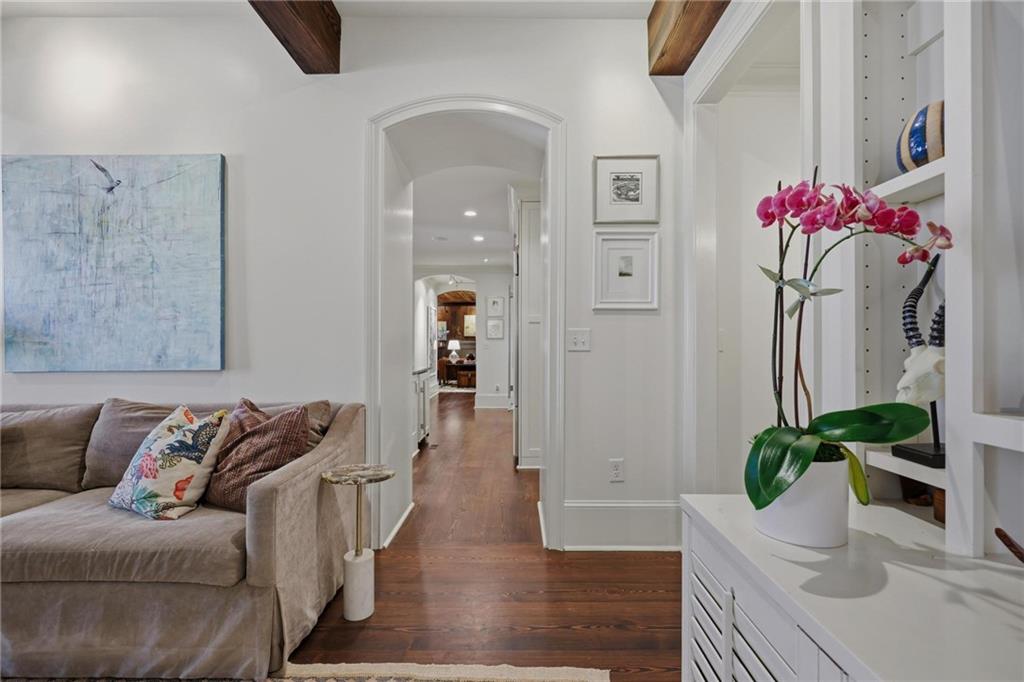 2586 Hyde Manor Drive NW