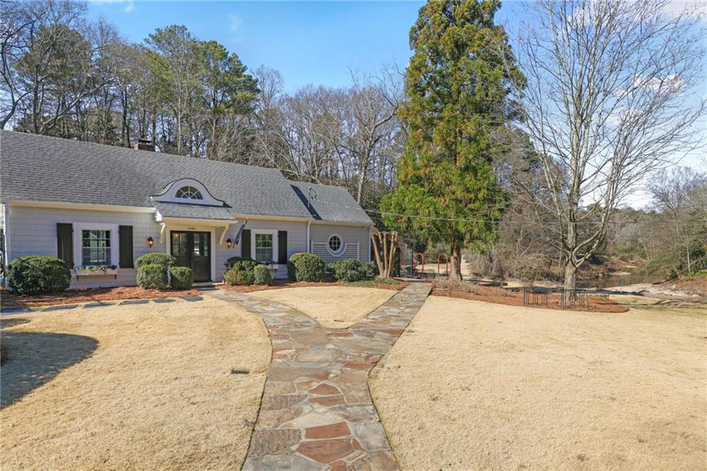 2586 Hyde Manor Drive NW