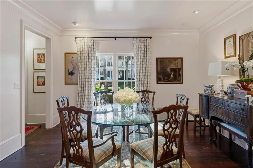 2586 Hyde Manor Drive NW