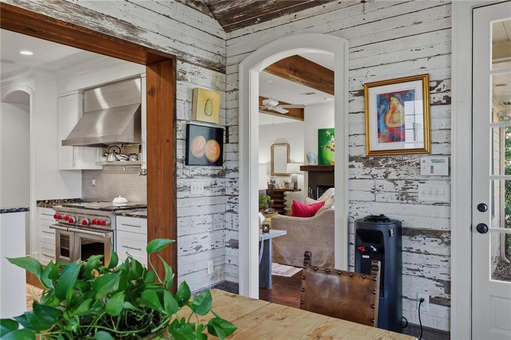 2586 Hyde Manor Drive NW