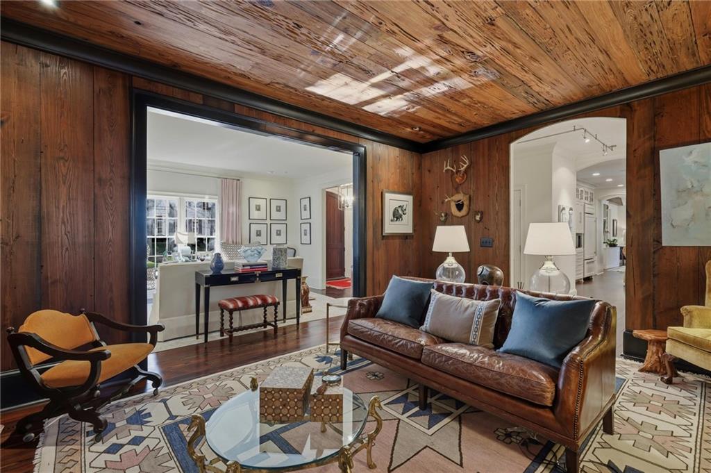 2586 Hyde Manor Drive NW