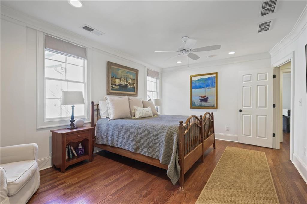 2622 Ellwood Drive NE