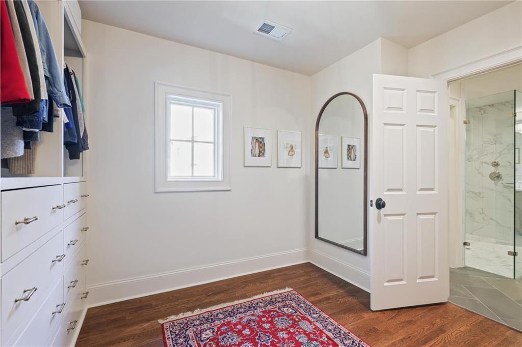 2622 Ellwood Drive NE