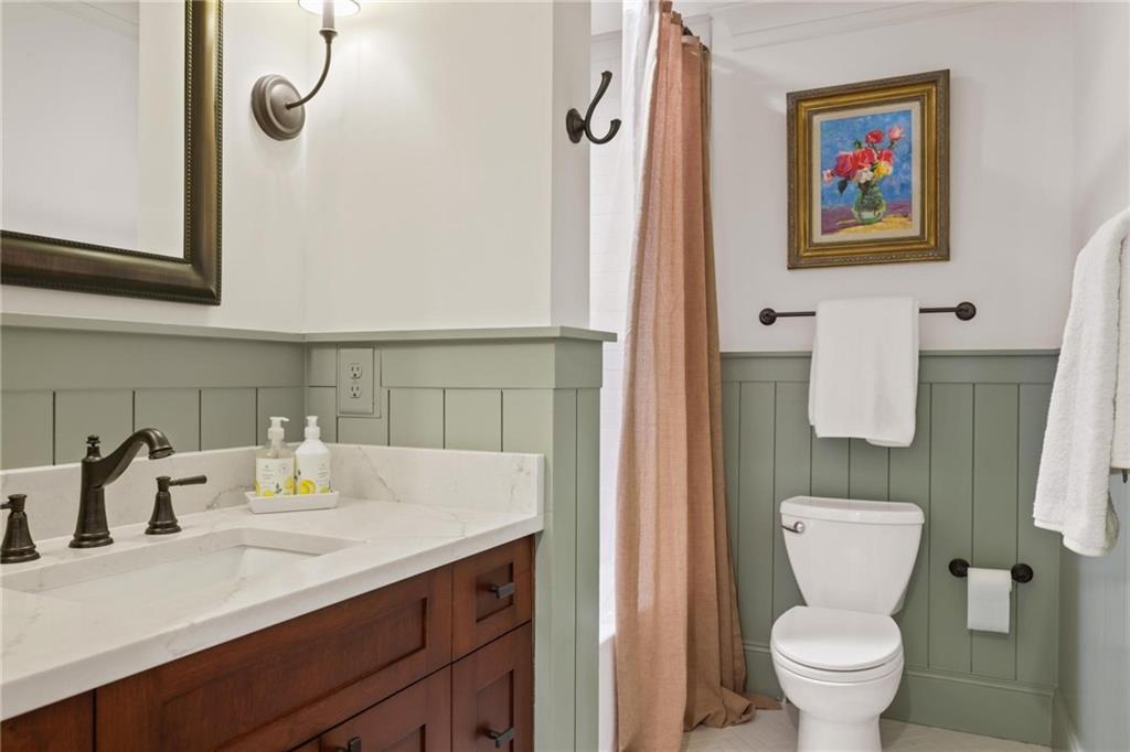 2622 Ellwood Drive NE