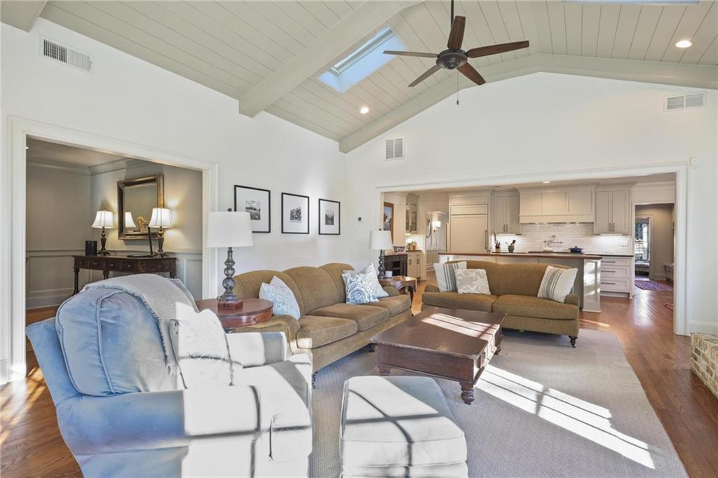 2622 Ellwood Drive NE