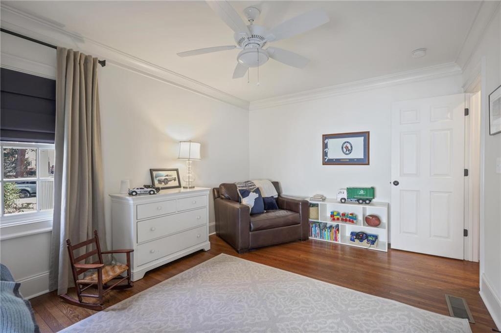 2622 Ellwood Drive NE