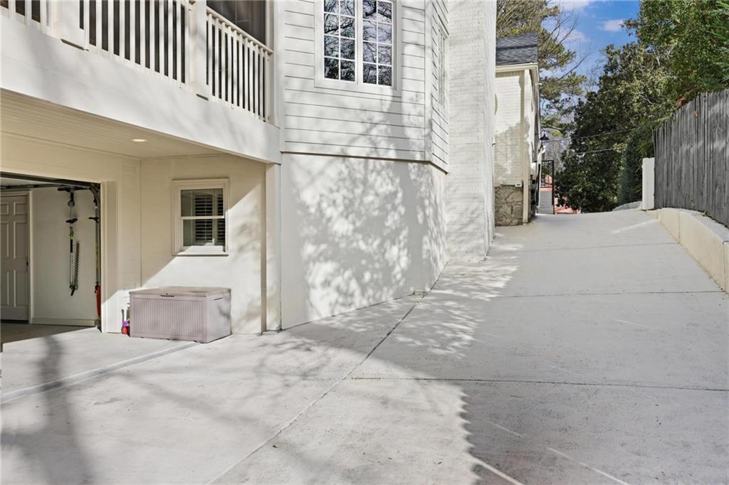 2622 Ellwood Drive NE