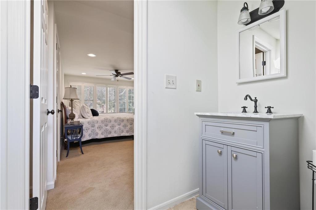 2622 Ellwood Drive NE