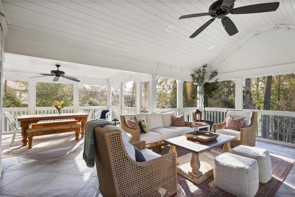 2622 Ellwood Drive NE