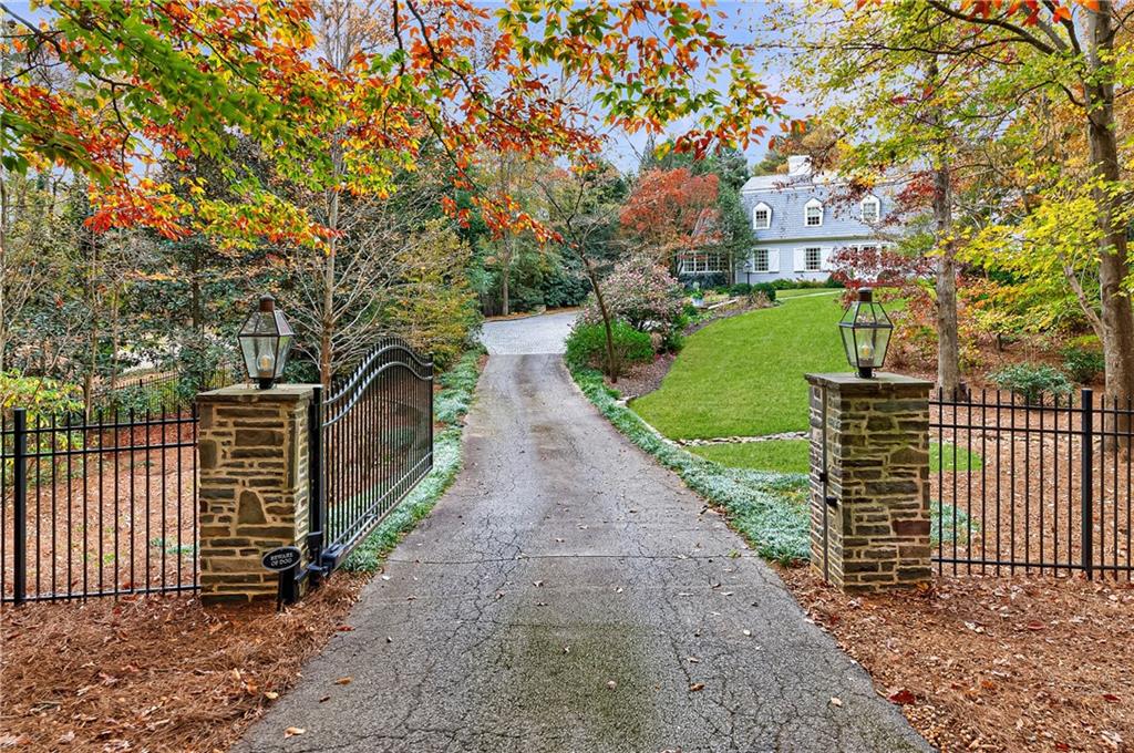 2966 Howell Mill Road NW