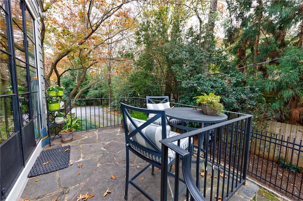 2966 Howell Mill Road NW