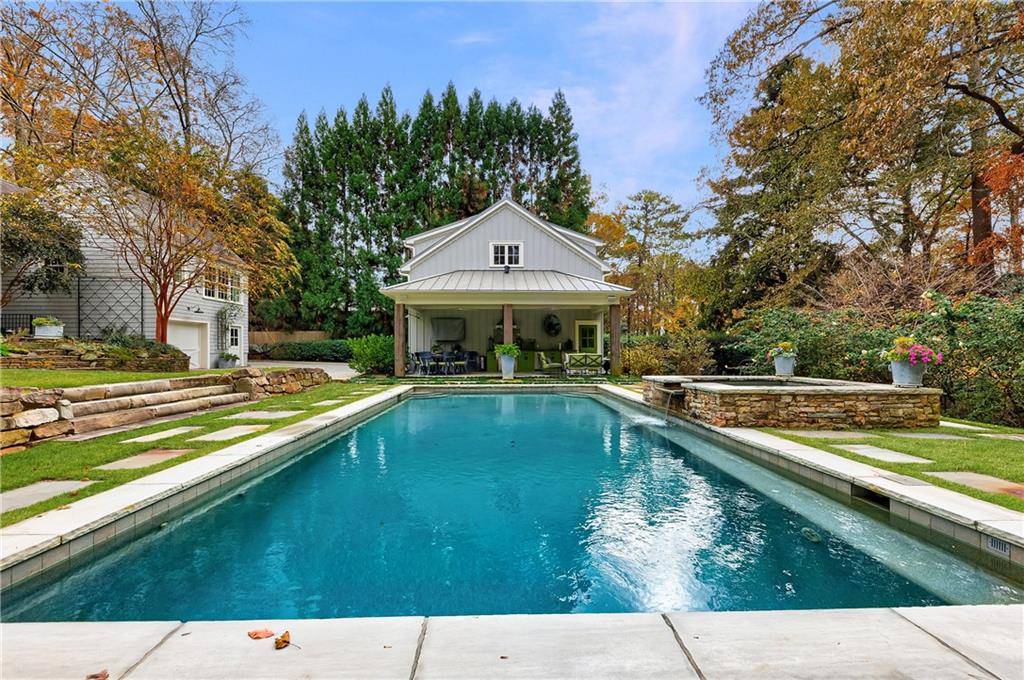 2966 Howell Mill Road NW