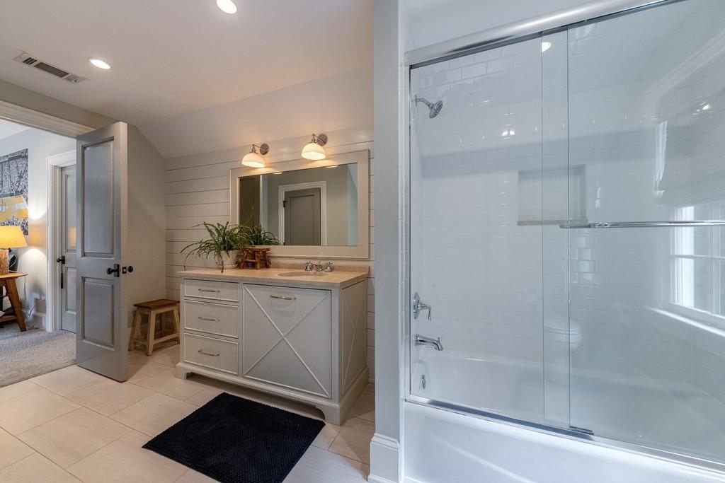 2966 Howell Mill Road NW