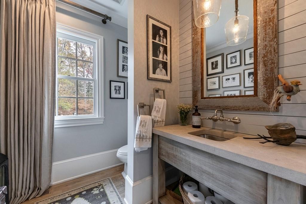 2966 Howell Mill Road NW