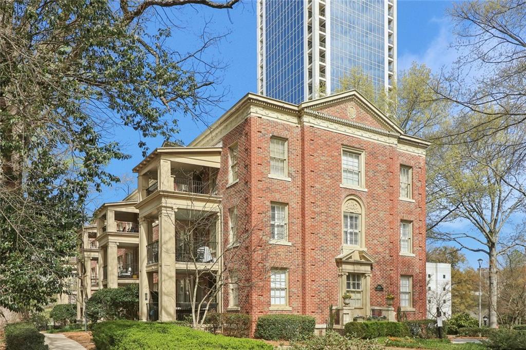 2814 Peachtree Road NW Unit 10