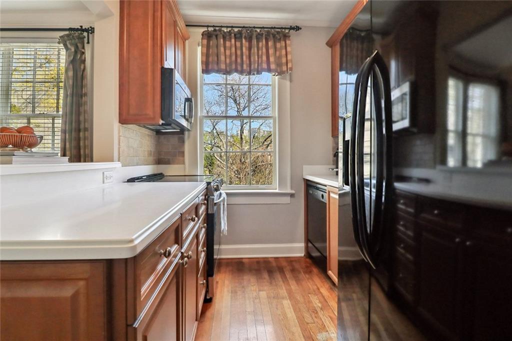 2814 Peachtree Road NW Unit 10