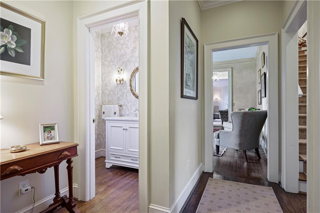 2860 Normandy Drive NW