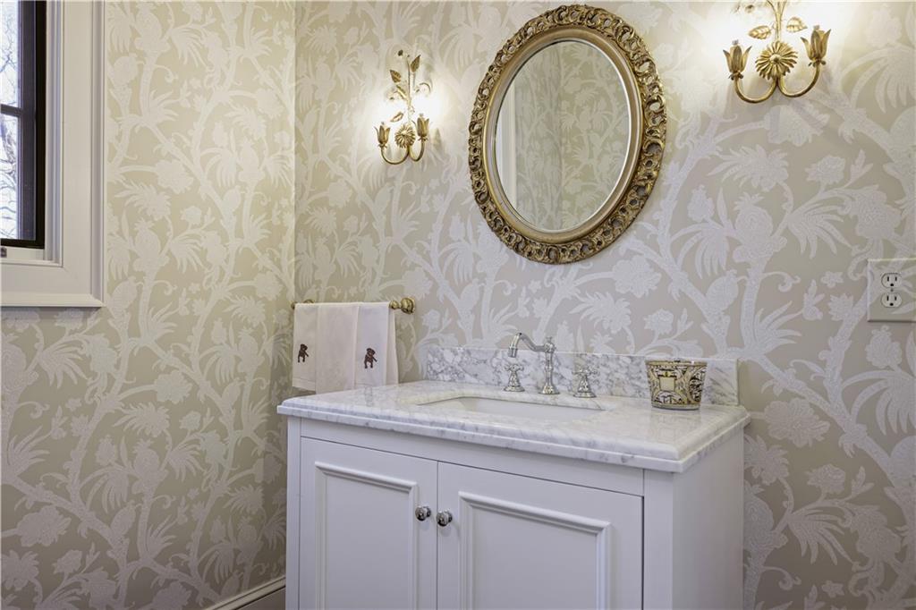 2860 Normandy Drive NW