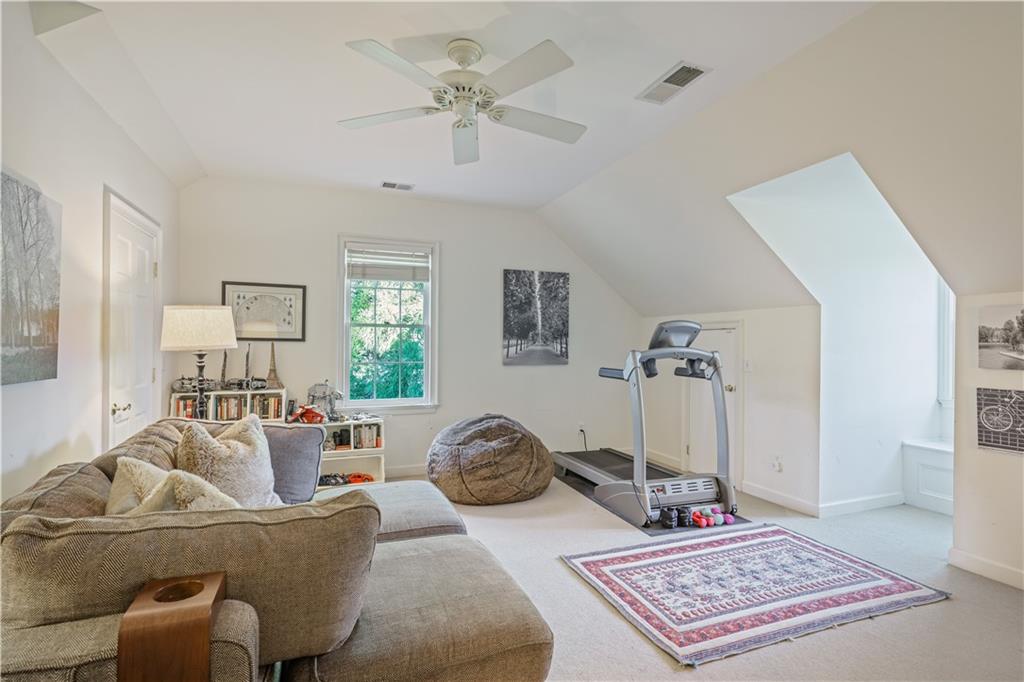 2860 Normandy Drive NW