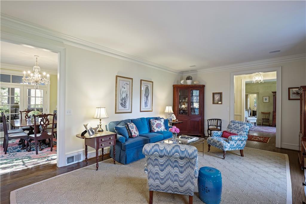 2860 Normandy Drive NW