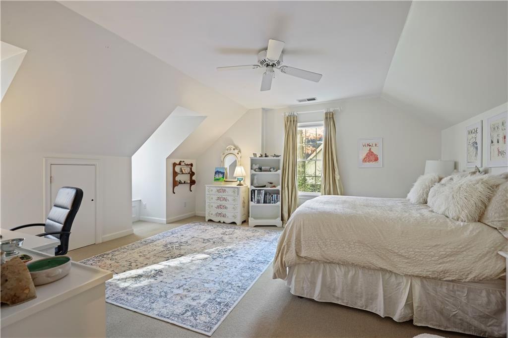 2860 Normandy Drive NW