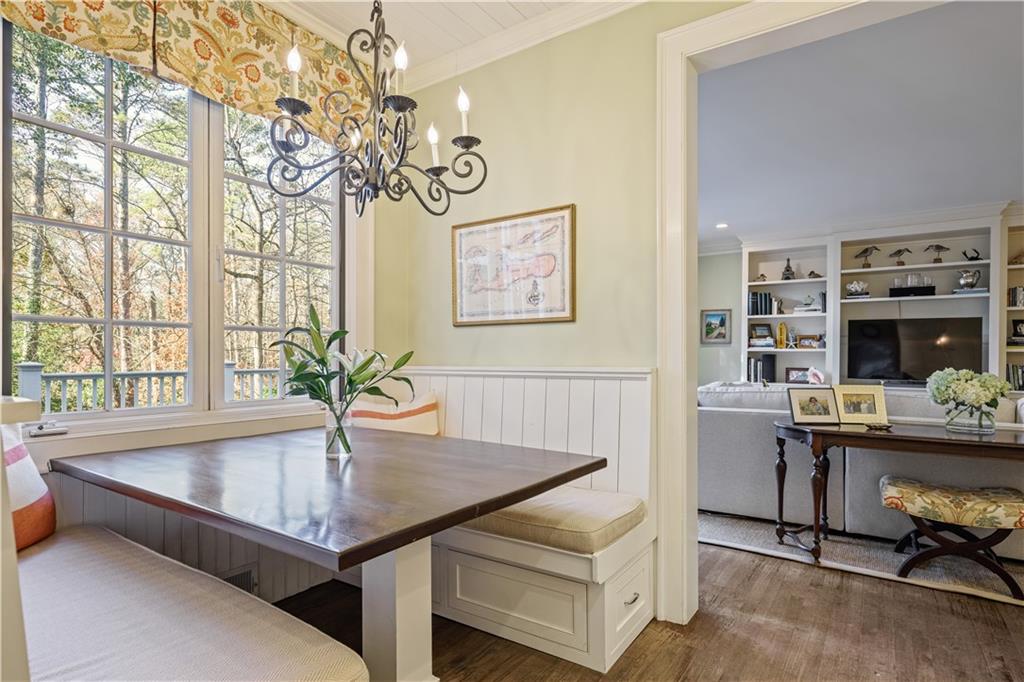 2860 Normandy Drive NW